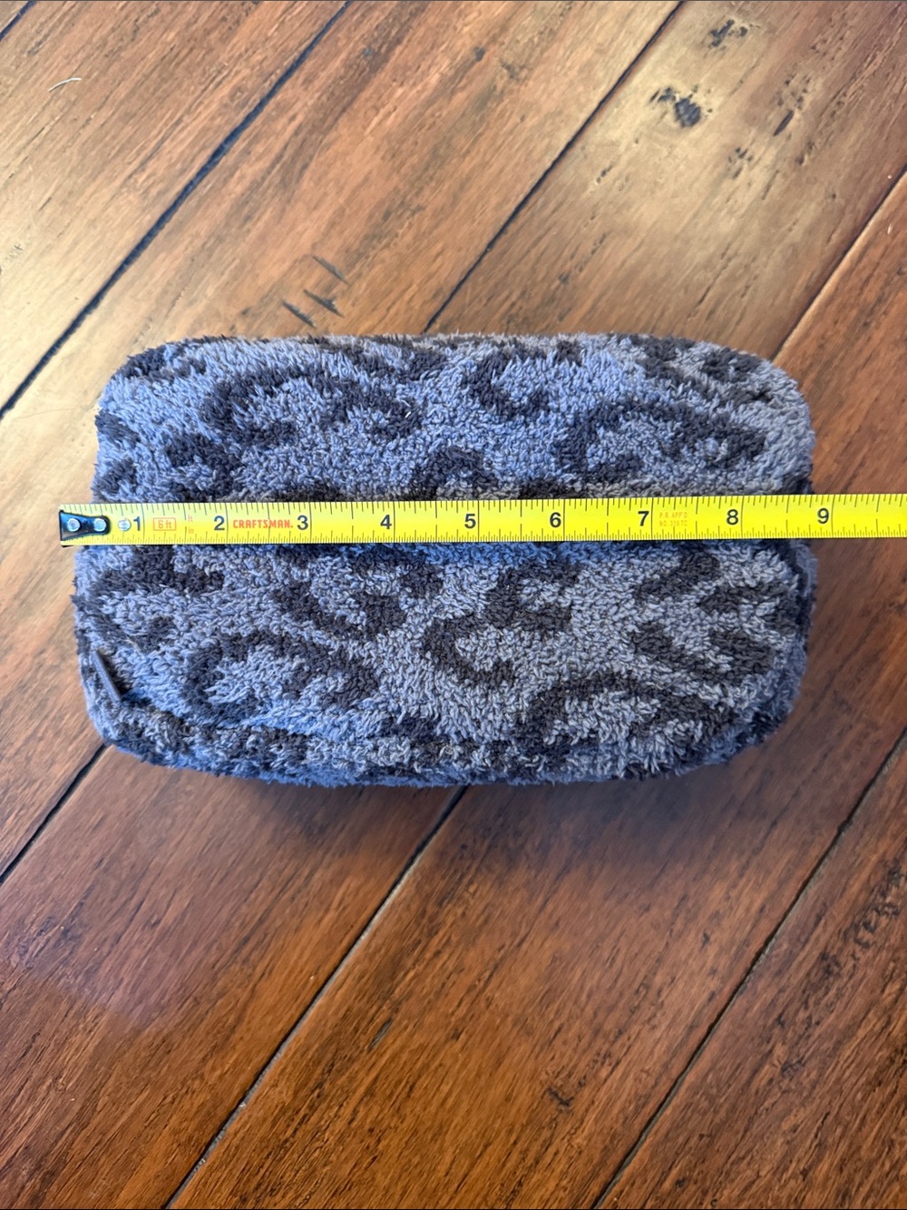 Barefoot Dreams Cozy Gray Leopard - Eye Mask, Headband, Socks & Pouch - Picture 6 of 8